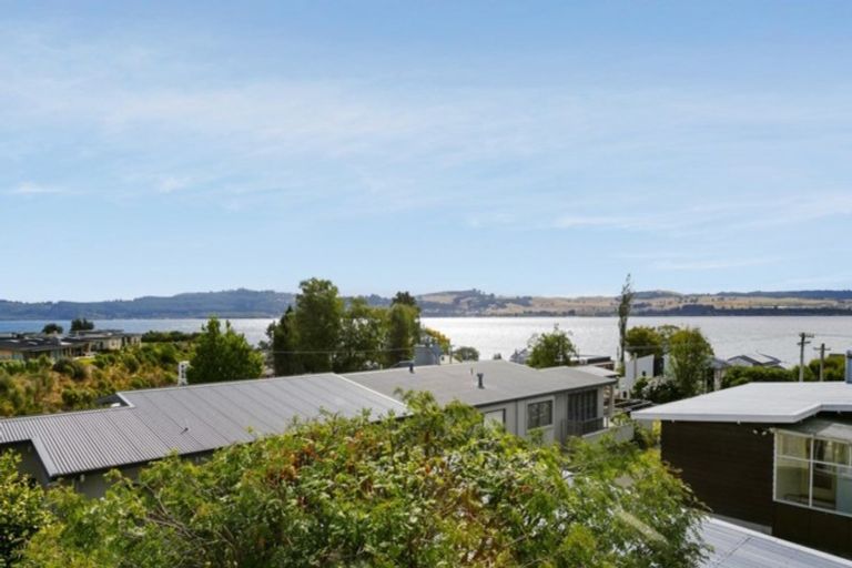 Photo of property in 79 Rainbow Drive, Rainbow Point, Taupo, 3330