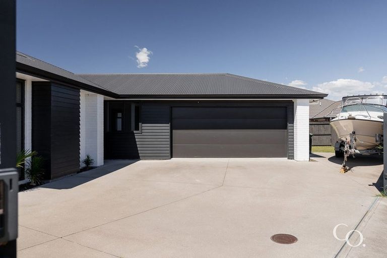 Photo of property in 51 Kahuparere Crescent, Pyes Pa, Tauranga, 3112