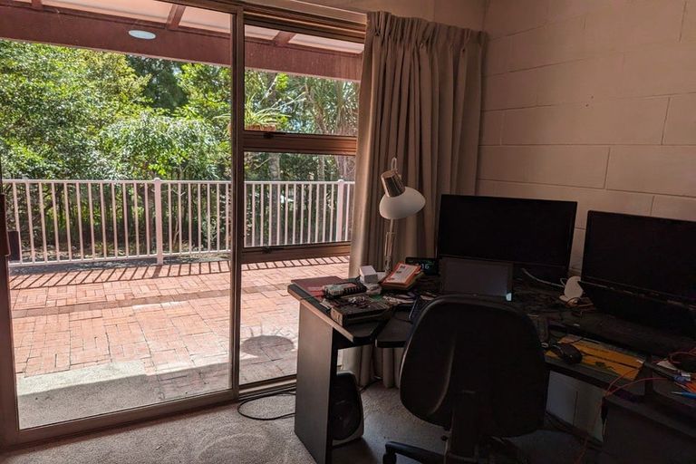 Photo of property in 118b Konini Road, Titirangi, Auckland, 0604