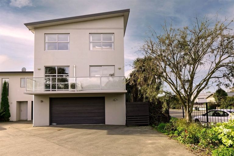 Photo of property in 9a Burlington Street, Sydenham, Christchurch, 8023