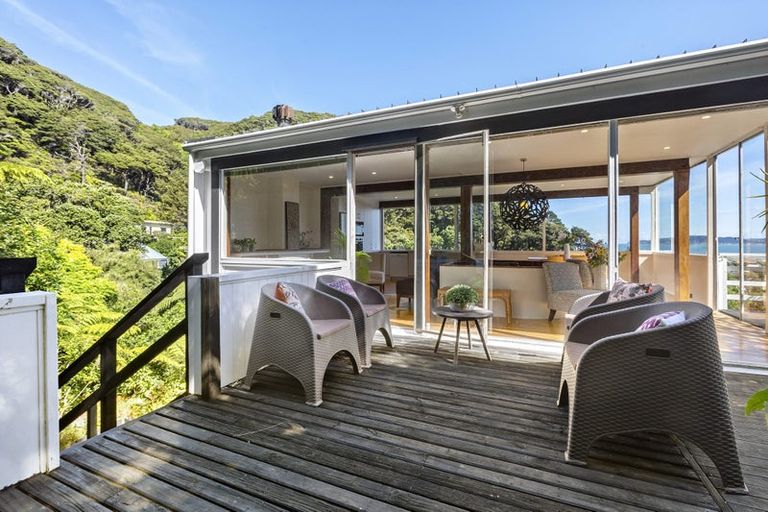 Photo of property in 287a Muritai Road, Eastbourne, Lower Hutt, 5013