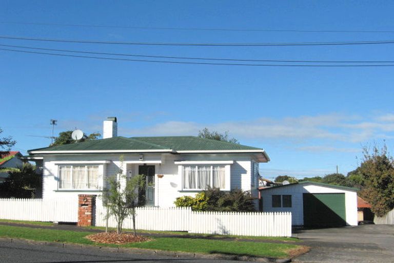 Photo of property in 1/6 Halsey Road, Manurewa, Auckland, 2102