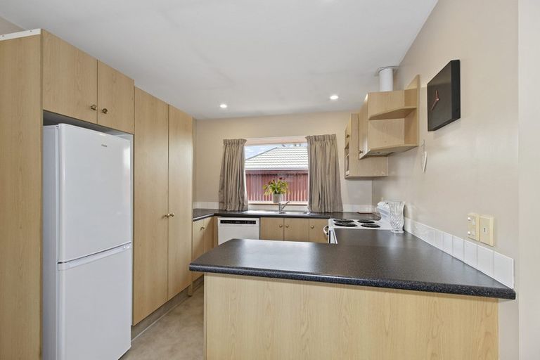 Photo of property in 97a Vagues Road, Northcote, Christchurch, 8052