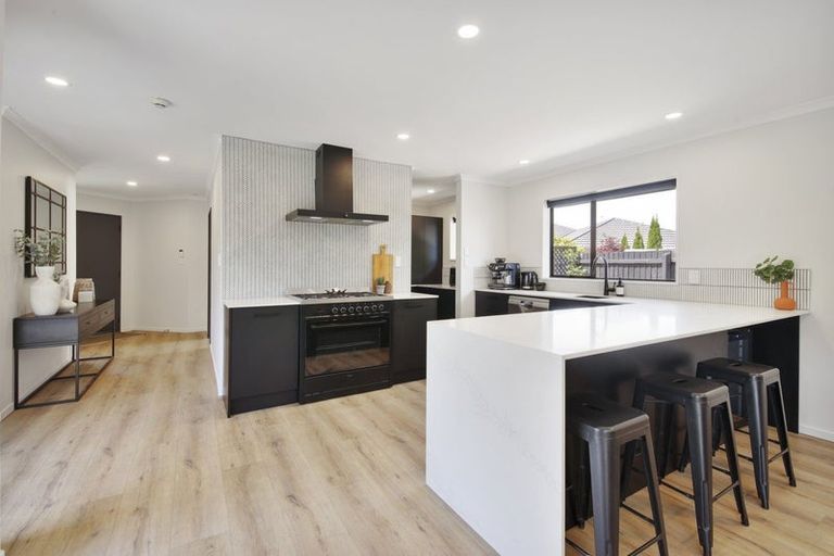 Photo of property in 31 Woodglen Drive, Woodend, 7610