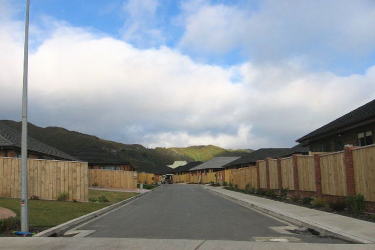 Photo of property in 39 Moana Grove, Waiwhetu, Lower Hutt, 5010