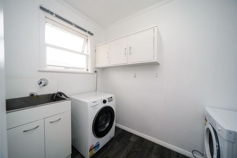 Photo of property in 6 Karamea Crescent, Kelvin Grove, Palmerston North, 4414