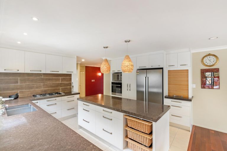 Photo of property in 17 Mull Place, Wattle Downs, Auckland, 2103