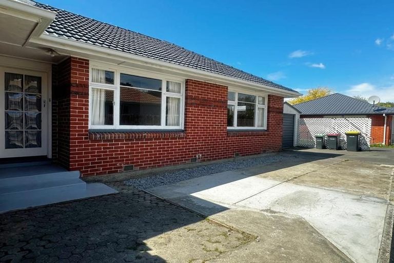 Photo of property in 1/91 Maidstone Road, Ilam, Christchurch, 8041