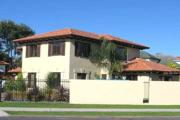 Photo of property in 112 Meadowland Drive, Somerville, Auckland, 2014