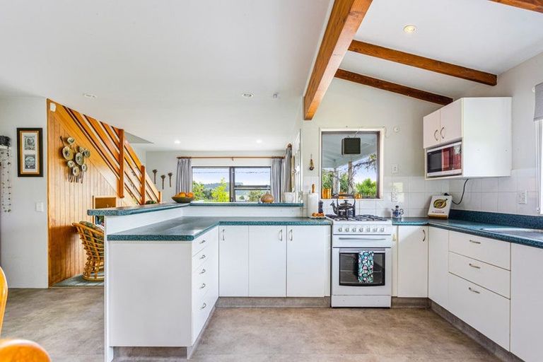 Photo of property in 5 Wendy Road, Waitakere, Auckland, 0816