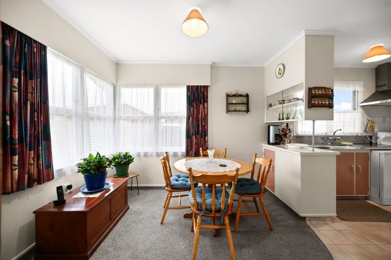 Photo of property in 18 Deanwell Avenue, Deanwell, Hamilton, 3206