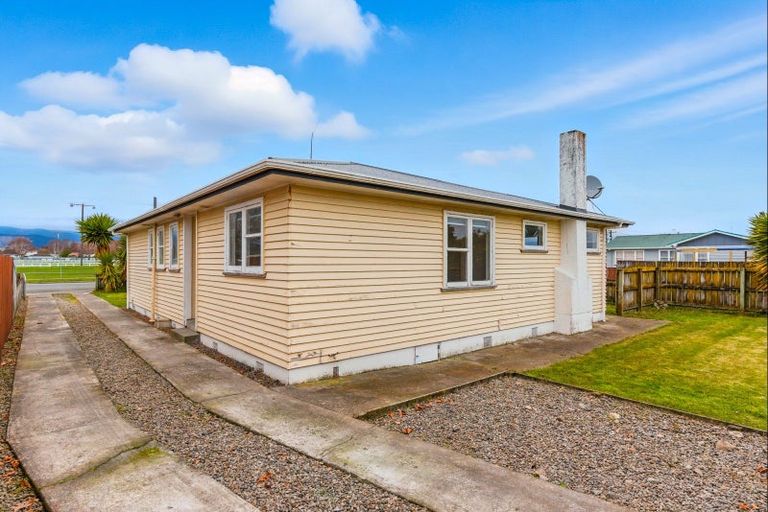 Photo of property in 2 Collingwood Street, Levin, 5510