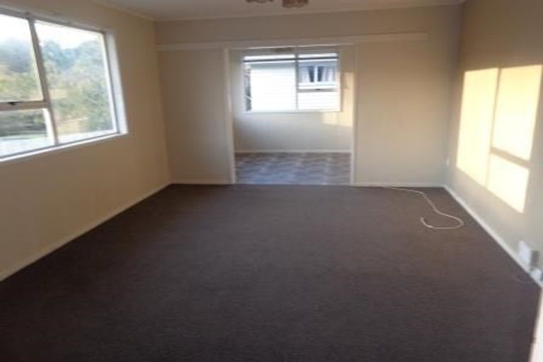 Photo of property in 58 Sunline Avenue, Massey, Auckland, 0614