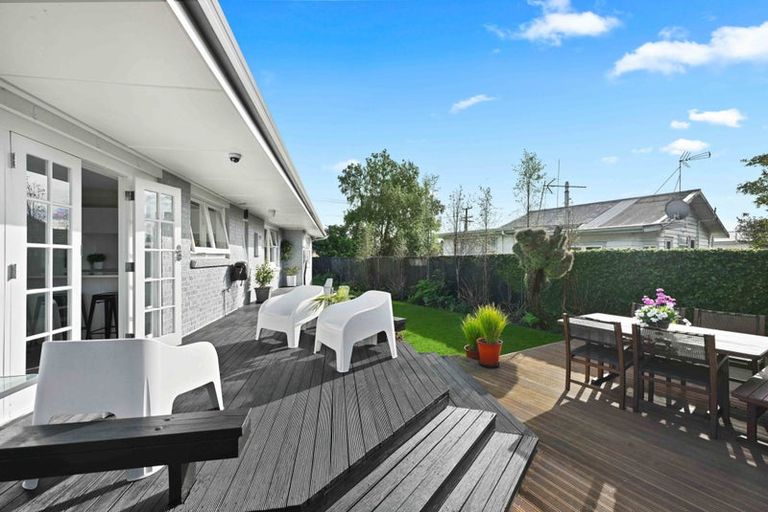 Photo of property in 37 Braid Road, St Andrews, Hamilton, 3200