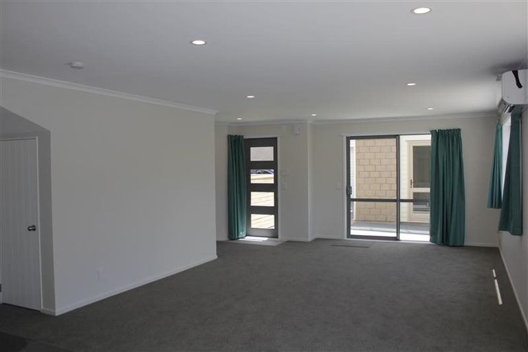 Photo of property in 28 Latimer Way, Petone, Lower Hutt, 5012