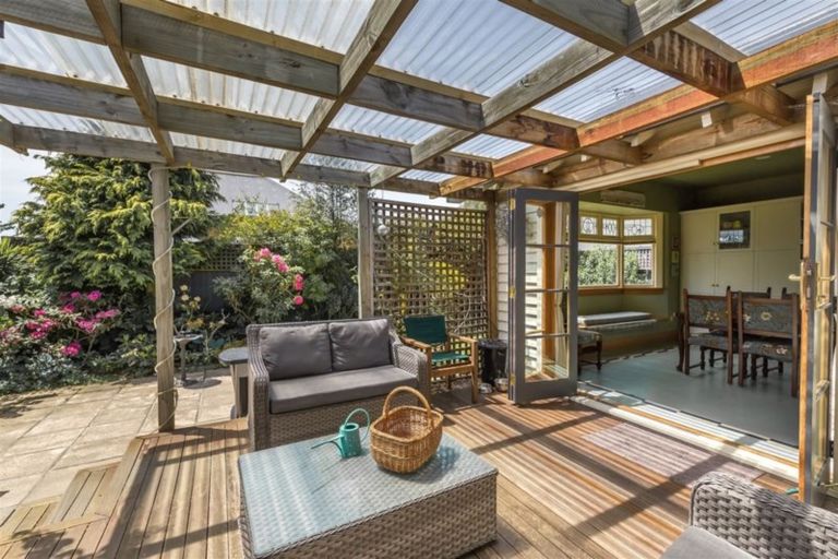 Photo of property in 44 Hamilton Avenue, Ilam, Christchurch, 8041