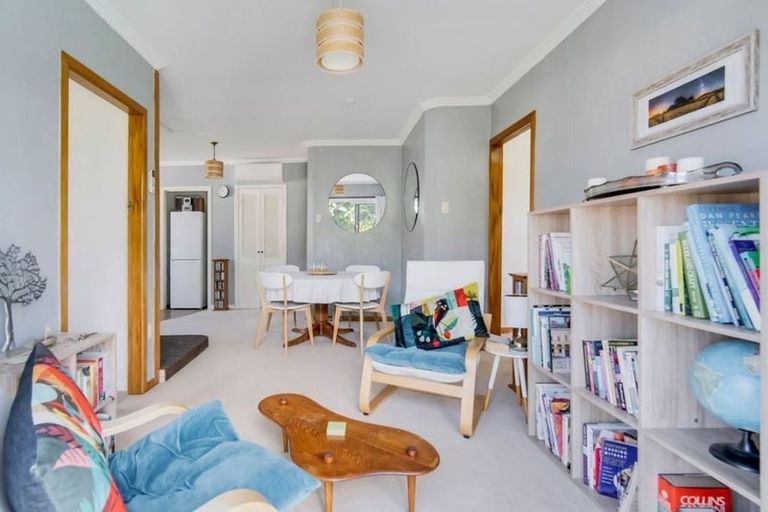 Photo of property in 5 Price Street, Westown, New Plymouth, 4310