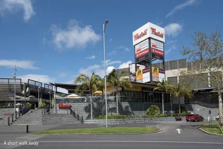Photo of property in 10e/60 Masons Road, Oteha, Auckland, 0632