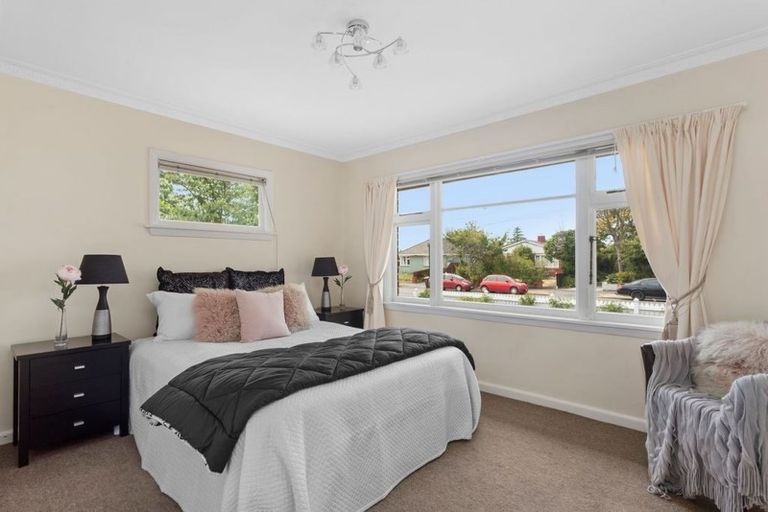 Photo of property in 110 Kendal Avenue, Burnside, Christchurch, 8053