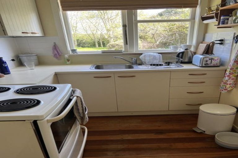 Photo of property in 4 Tame Porati Street, Manakau, Levin, 5573