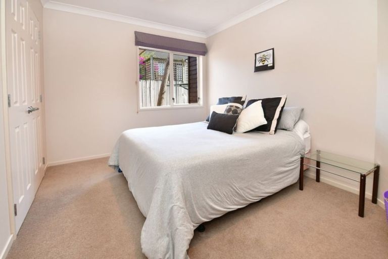Photo of property in 12 Astor Place, Orewa, 0931