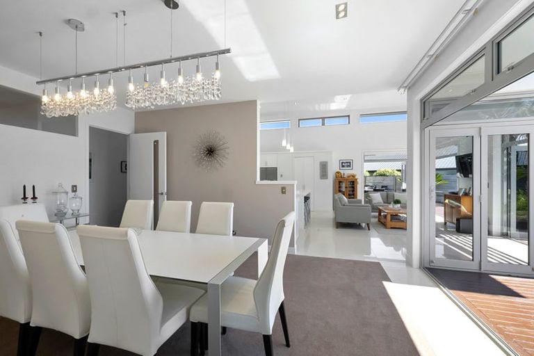 Photo of property in 3 St Andrews Parkway, Waiwhakaiho, New Plymouth, 4312