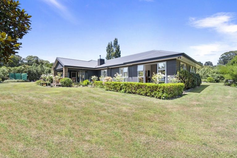Photo of property in 38 Kingsdale Park Drive, Aokautere, Palmerston North, 4471