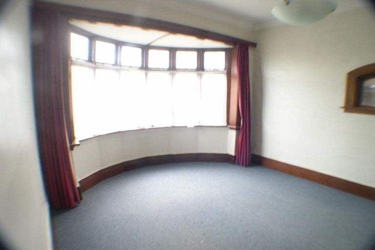 Photo of property in 59 Royal Crescent, Saint Kilda, Dunedin, 9012