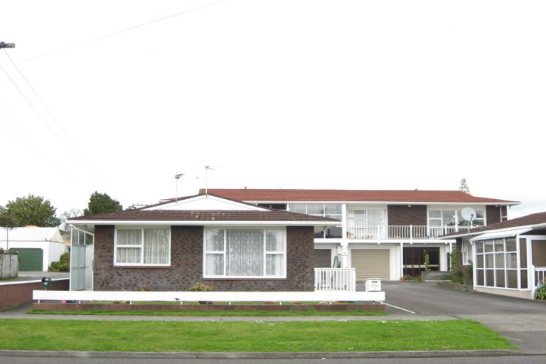 Photo of property in 25a Wallath Road, Westown, New Plymouth, 4310
