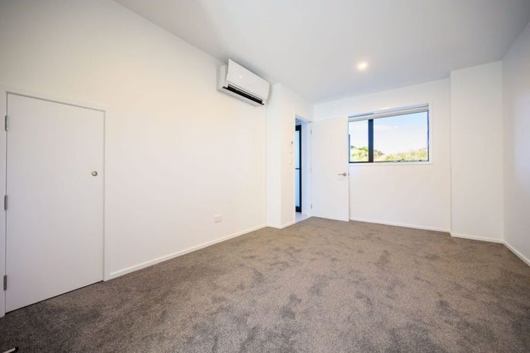 Photo of property in 4/180 Marine Parade, New Brighton, Christchurch, 8083