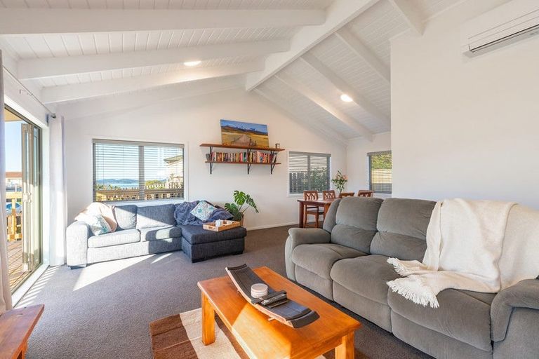 Photo of property in 1 Tamatea Drive, Snells Beach, 0920