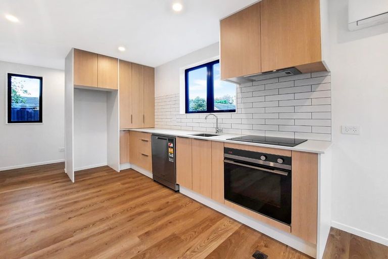 Photo of property in 1/12 Newbridge Place, Ilam, Christchurch, 8041