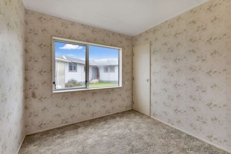Photo of property in 15b Miro Street, Merrilands, New Plymouth, 4312