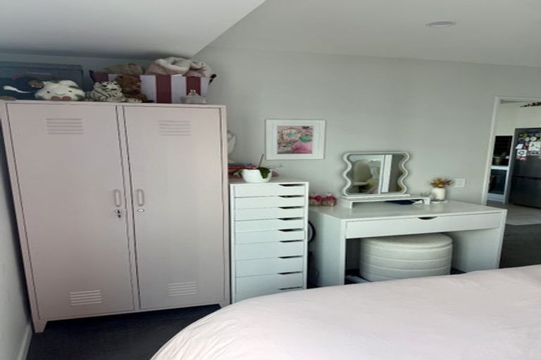 Photo of property in Pinnacle Apartments, E802/160 Victoria Street, Te Aro, Wellington, 6011