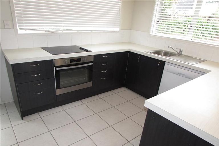 Photo of property in 1/148 Glamorgan Drive, Torbay, Auckland, 0630