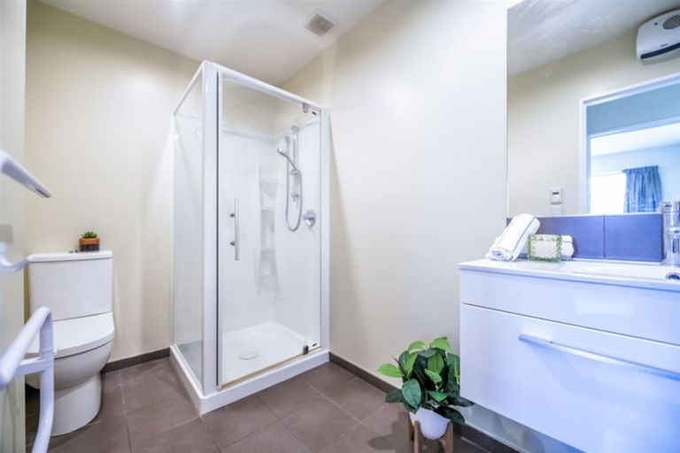 Photo of property in 8a Somerville Crescent, Aidanfield, Christchurch, 8025