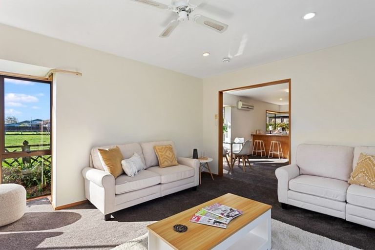 Photo of property in 21a Seadown Crescent, Amberley, 7410