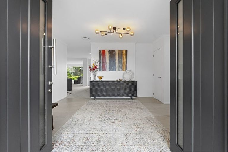 Photo of property in 123 Grovenor Drive, Orewa, 0931