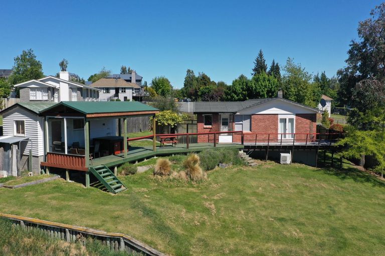 Photo of property in 31 Aorangi Crescent, Lake Tekapo, 7999