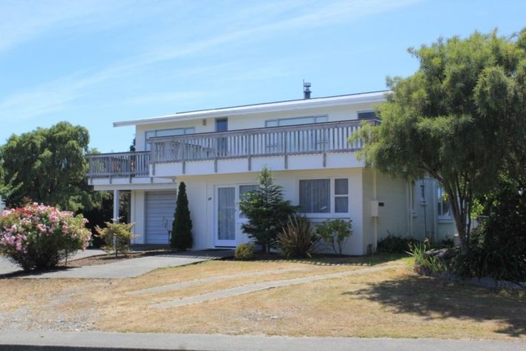 Photo of property in 28 Pompolona Street, Te Anau, 9600
