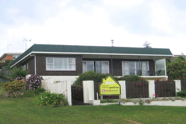 Photo of property in 58 Omokoroa Road, Omokoroa, 3114