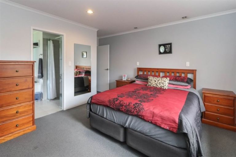 Photo of property in 27b Miro Street, Inglewood, 4330