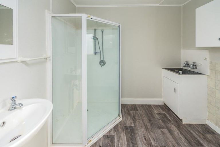 Photo of property in 10 Cornfoot Street, Castlecliff, Whanganui, 4501