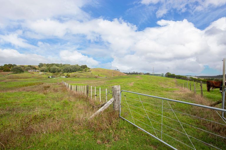 Photo of property in 127a Oruawharo Road, Topuni, Wellsford, 0975