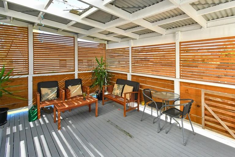 Photo of property in 1/20 Secretariat Place, Randwick Park, Auckland, 2105
