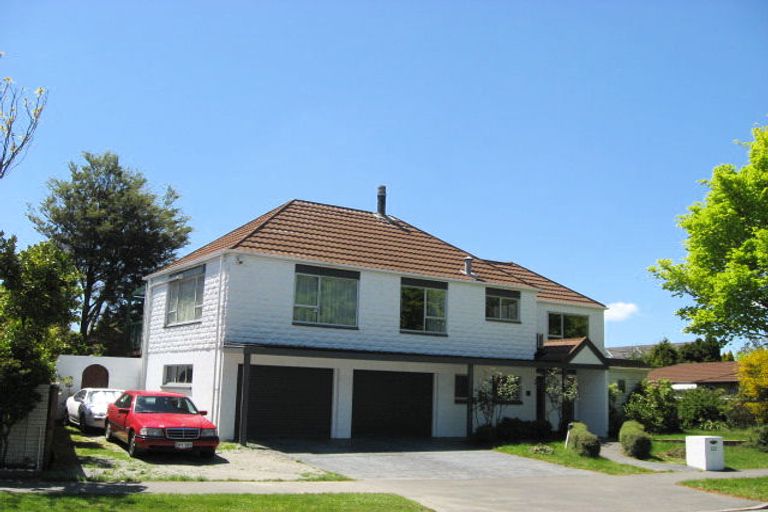 Photo of property in 222 Memorial Avenue, Burnside, Christchurch, 8053