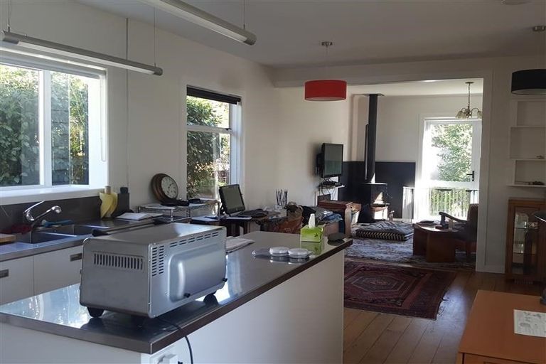 Photo of property in 13 Bracken Street, New Plymouth, 4310