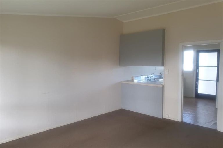 Photo of property in 1/312 Massey Road, Mangere East, Auckland, 2024