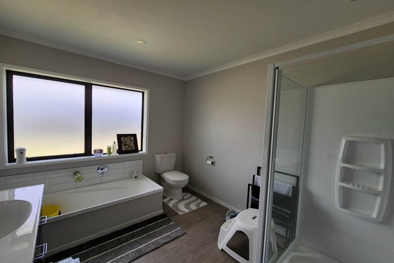 Photo of property in 16 Te Punga Road, Wallaceville, Upper Hutt, 5018