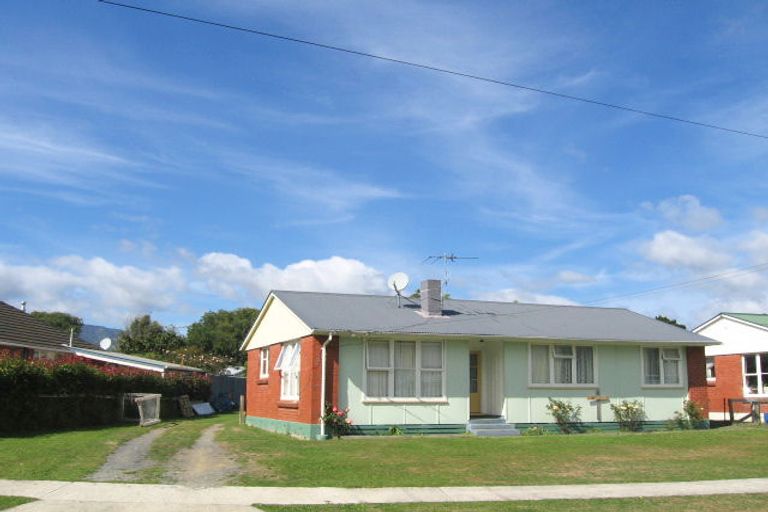 Photo of property in 6 Kea Grove, Elderslea, Upper Hutt, 5018